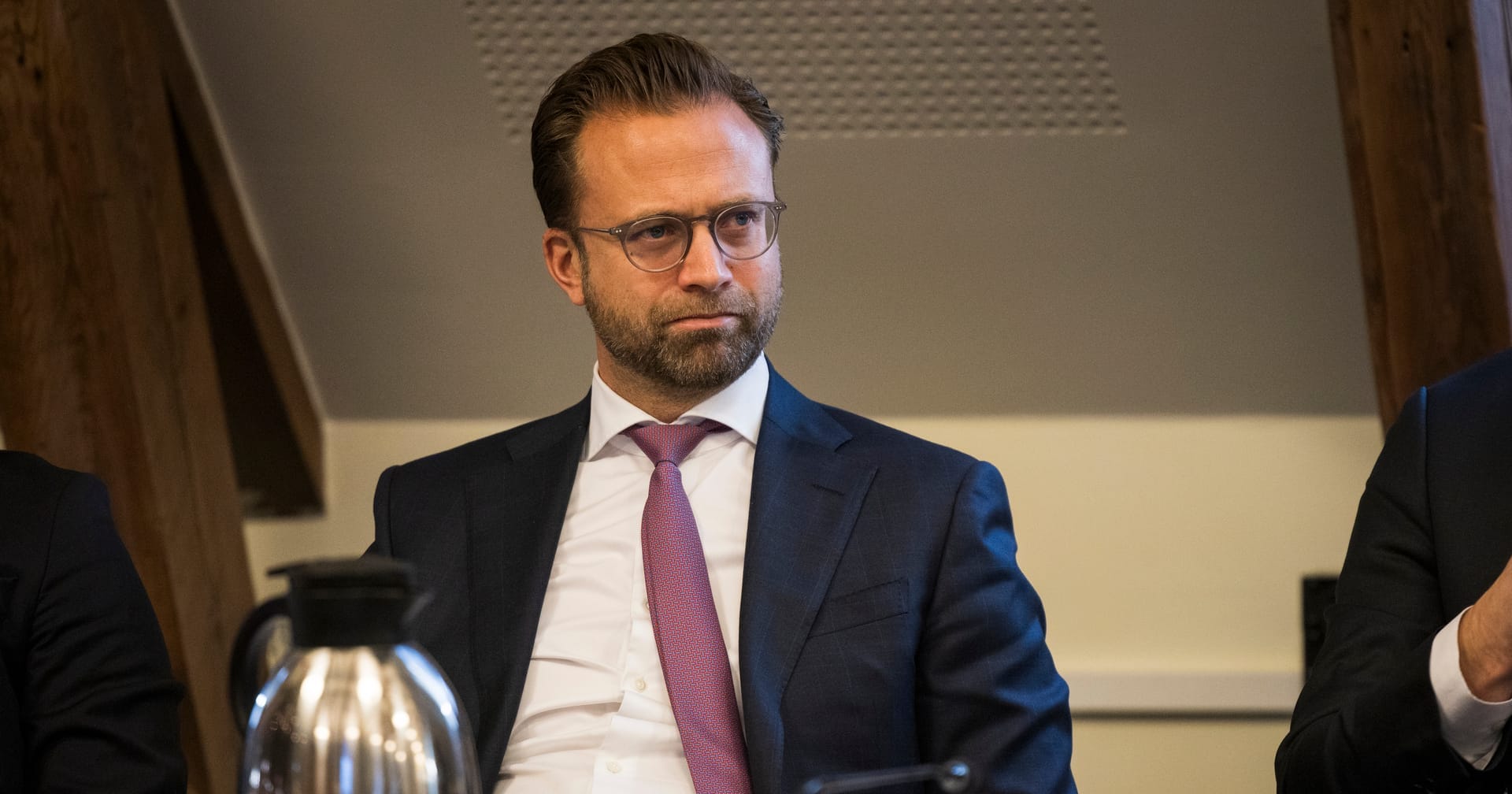 Norwegischer Abgeordneter fordert kostenlosen Zugang zu Vergabeunterlagen
